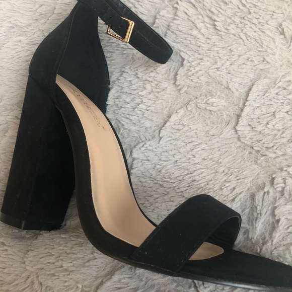 Suede like block heeled sandal - Picture 2 of 5